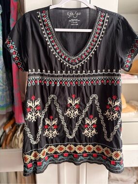 Kyla Seo Black Embroidered V-Neck Tunic Top